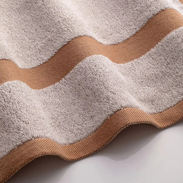 Off-White 04 / Bath Towel