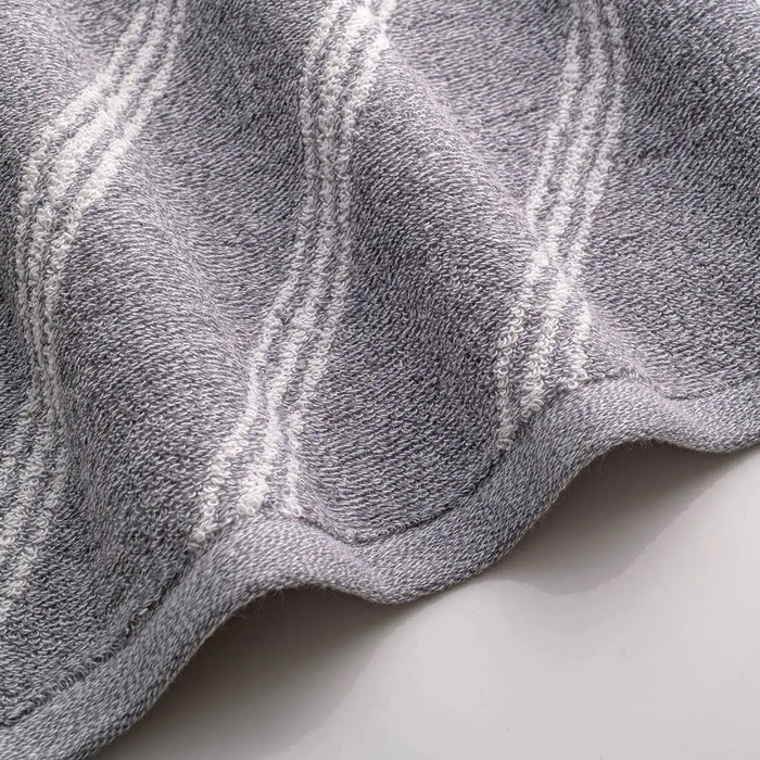 Grey 05 / Bath Towel
