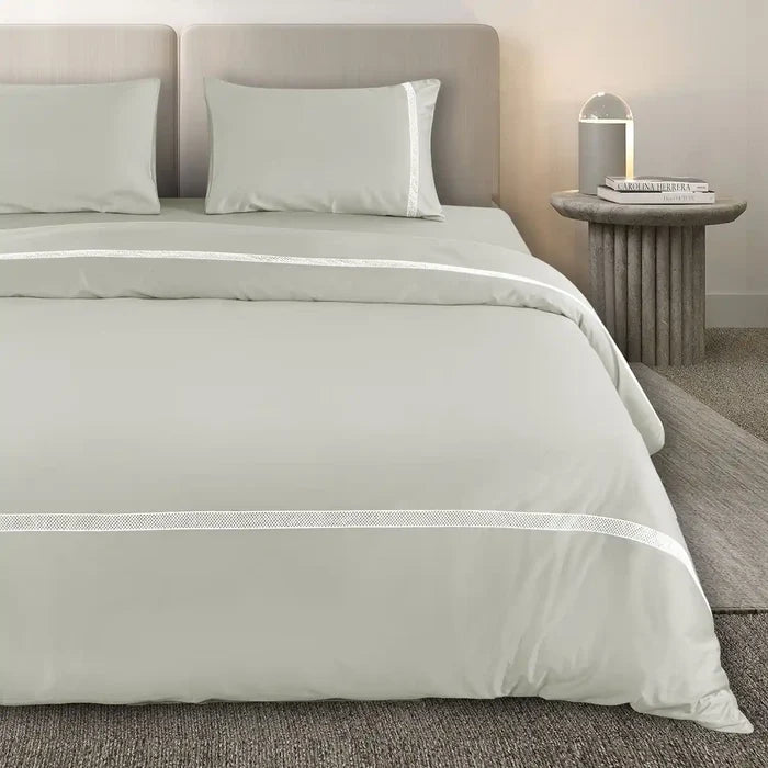 Light Grey / 4 Pcs Bedding Set