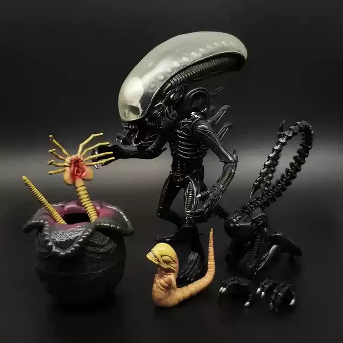 7-Inch Alien Vs. Predator: Xenomorph Dog & Predator Warrior - Covenant Edition Articulated Figure Set