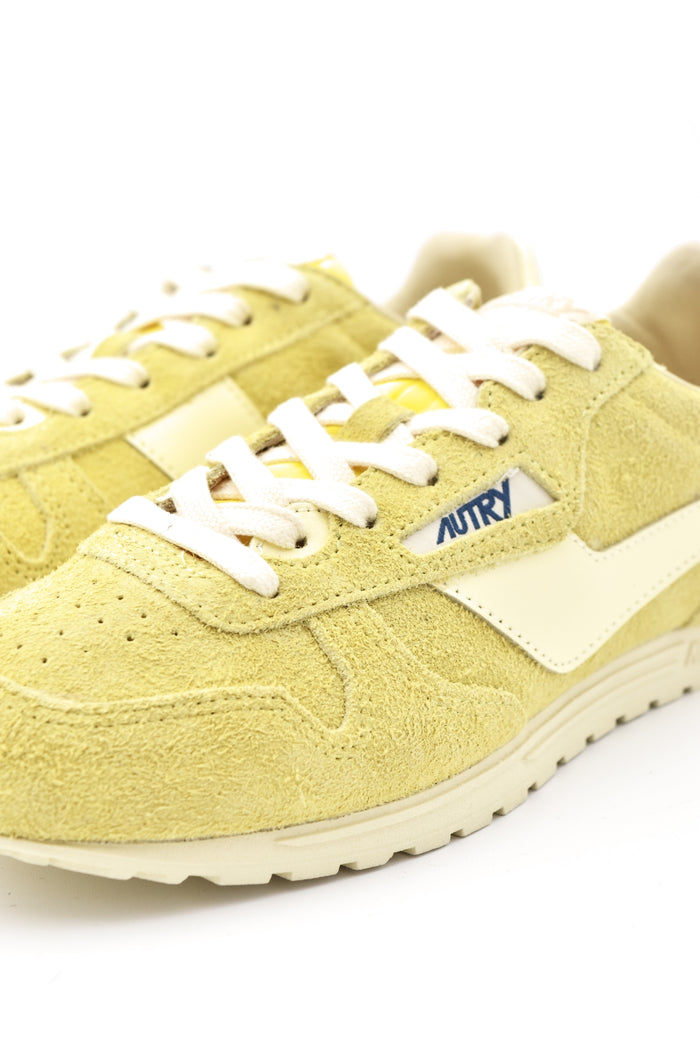 Autry Windspin Sneakers in Mimosa