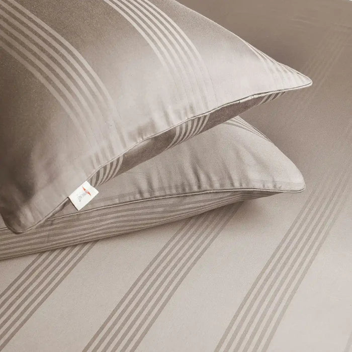 Standard / Taupe