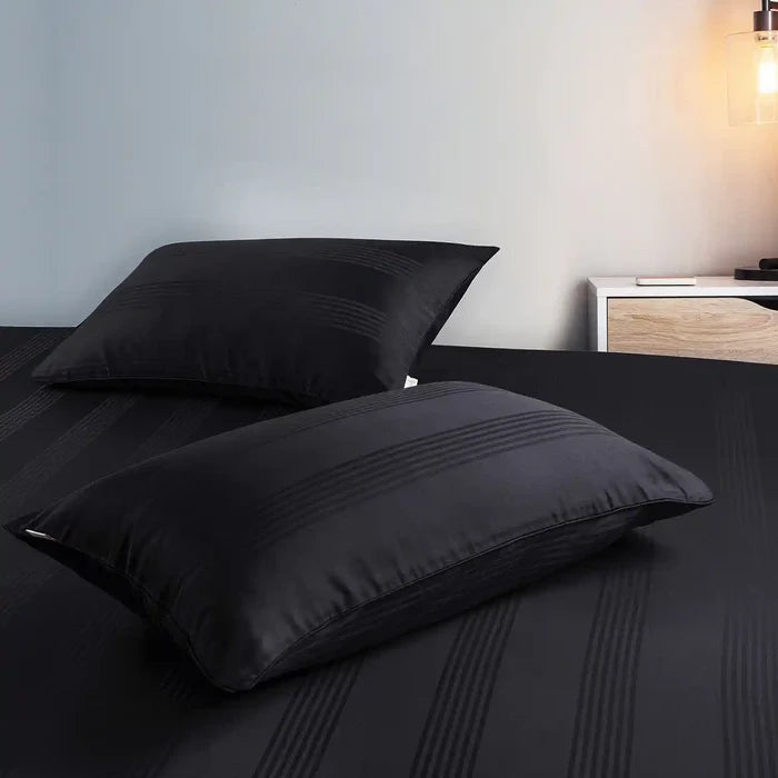 Standard / Black