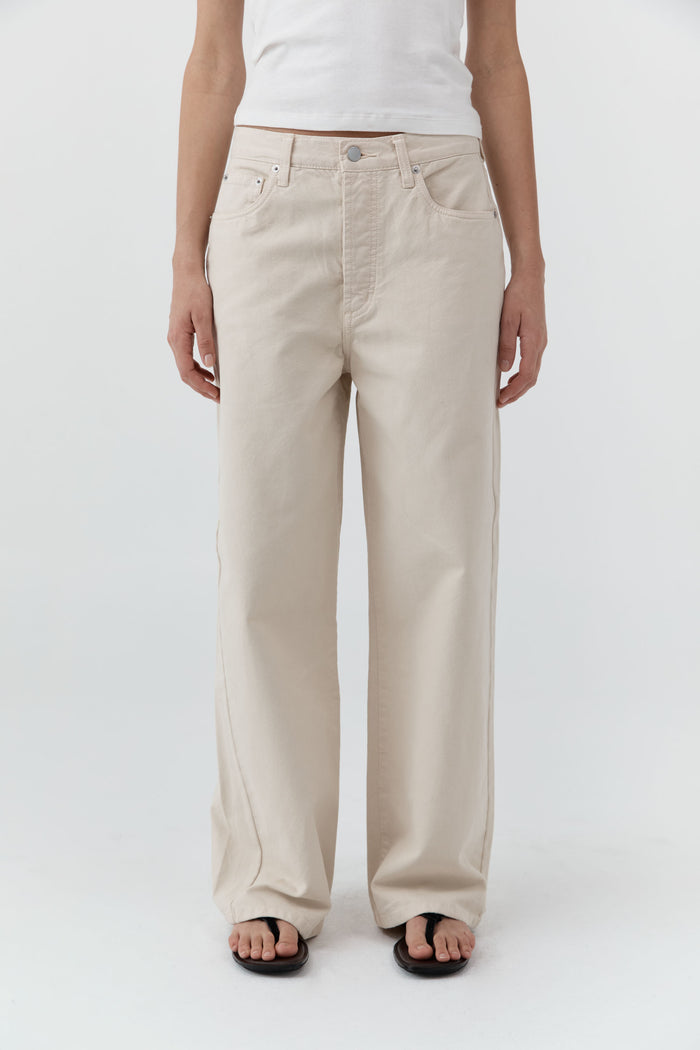 Canvas Classic Mid Rise Jeans - Ecru