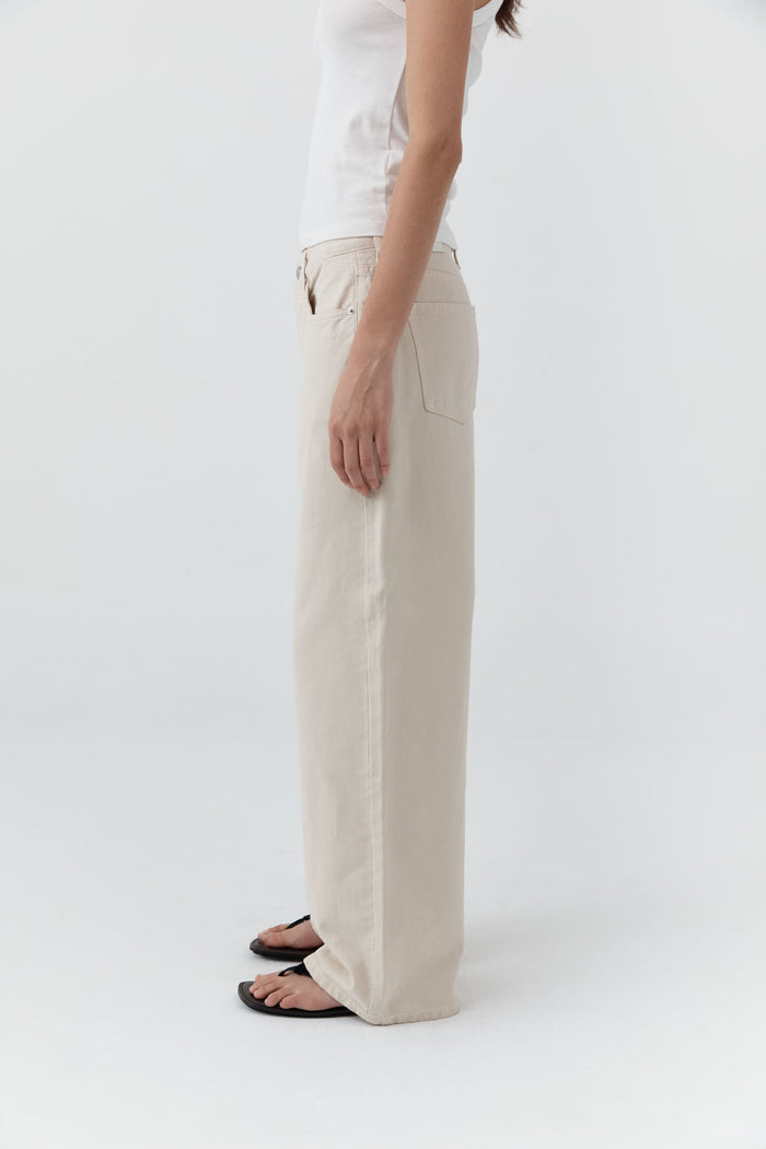 Canvas Classic Mid Rise Jeans - Ecru