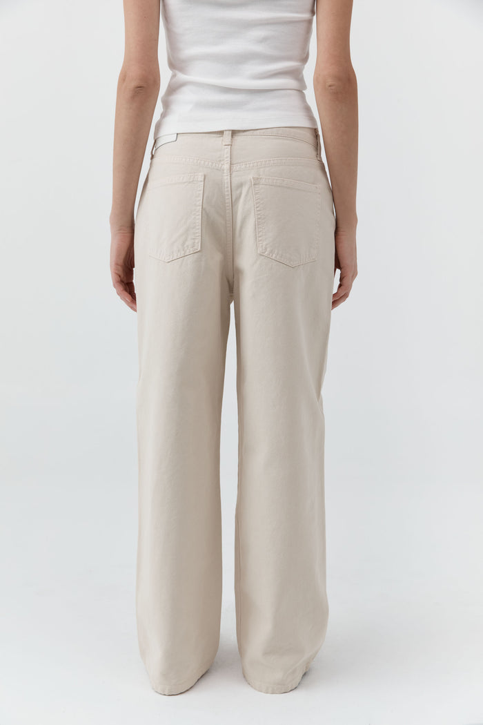 Canvas Classic Mid Rise Jeans - Ecru