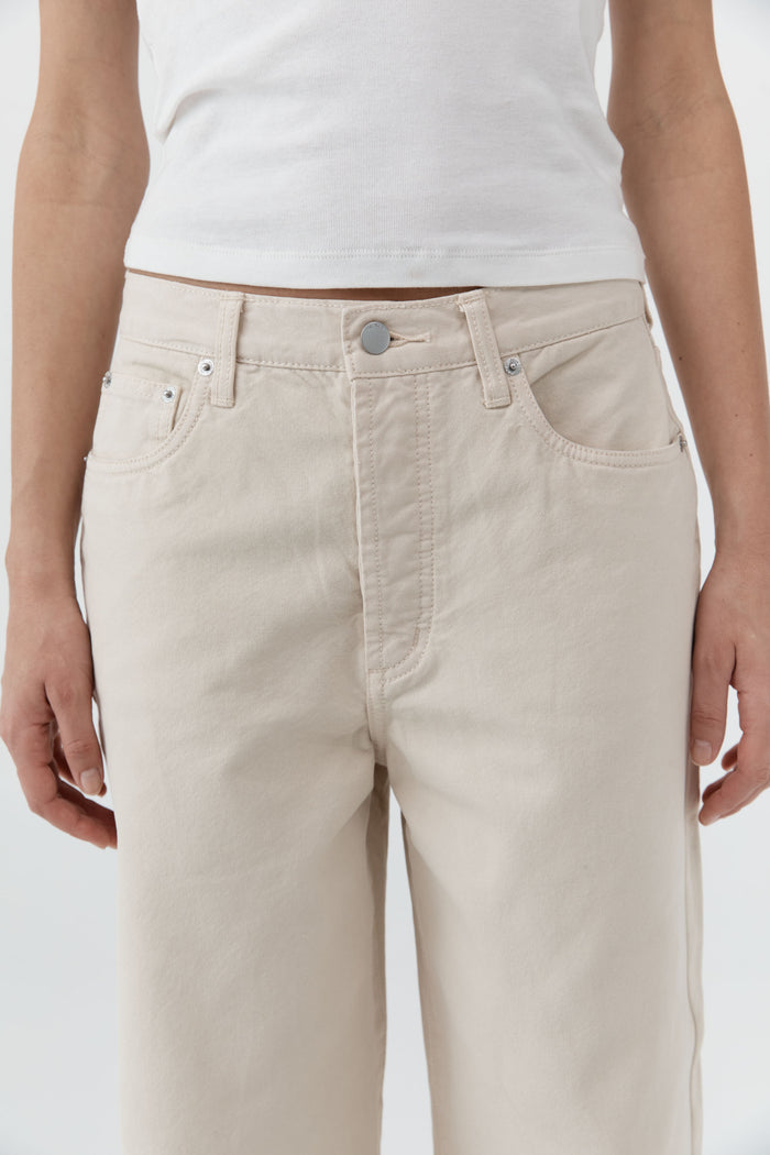 Canvas Classic Mid Rise Jeans - Ecru