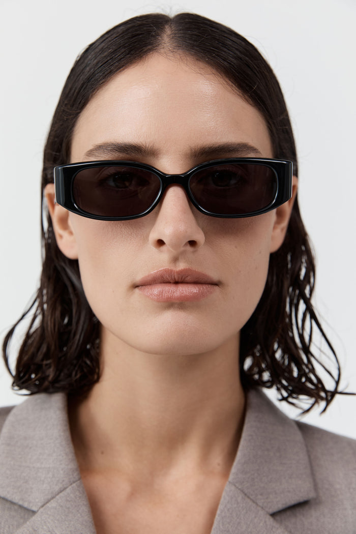 Clasico Sunglasses - Black/Grey