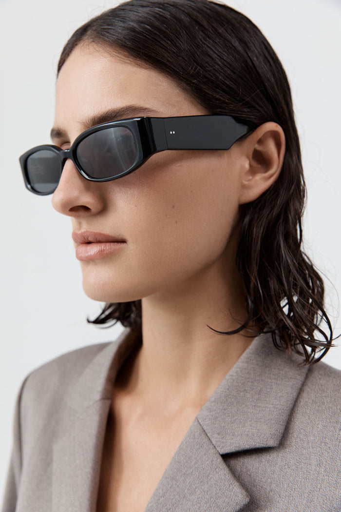 Clasico Sunglasses - Black/Grey