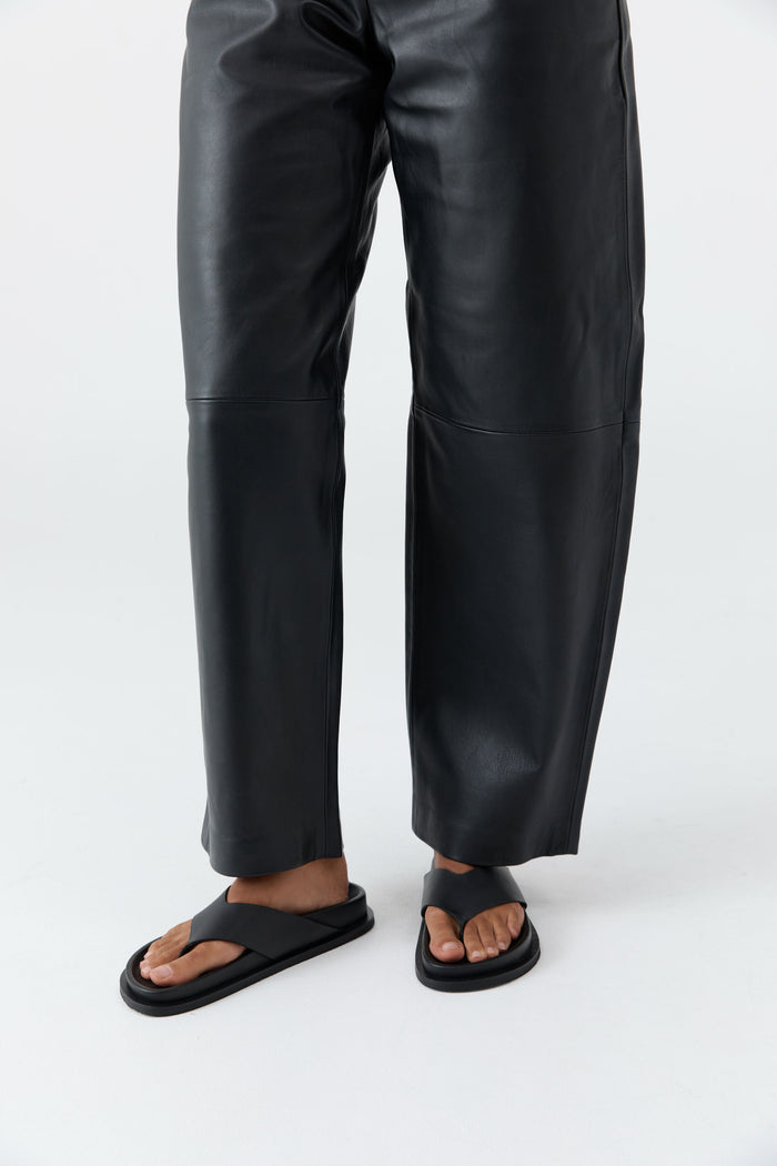 Classic Thong Slide - Black