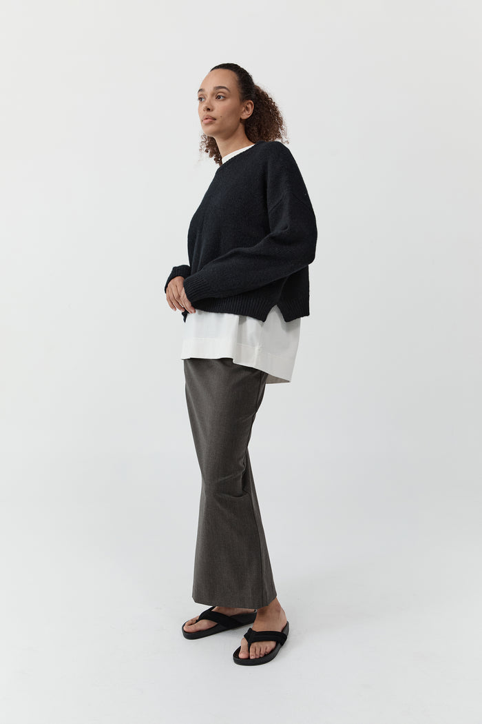 Cropped Sweater - Black