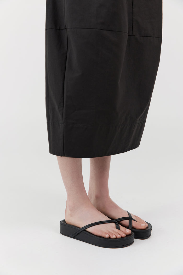 Cross Strap Flatform - Black