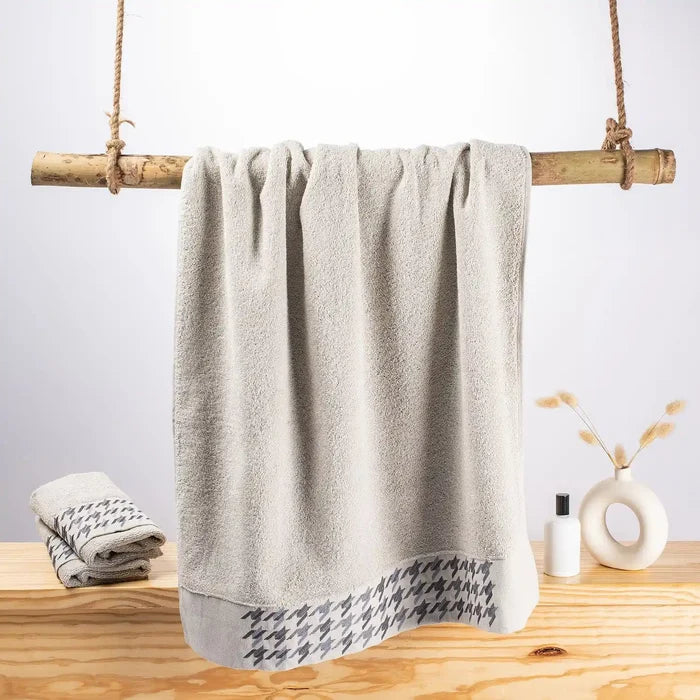 Grey / Bath Towel