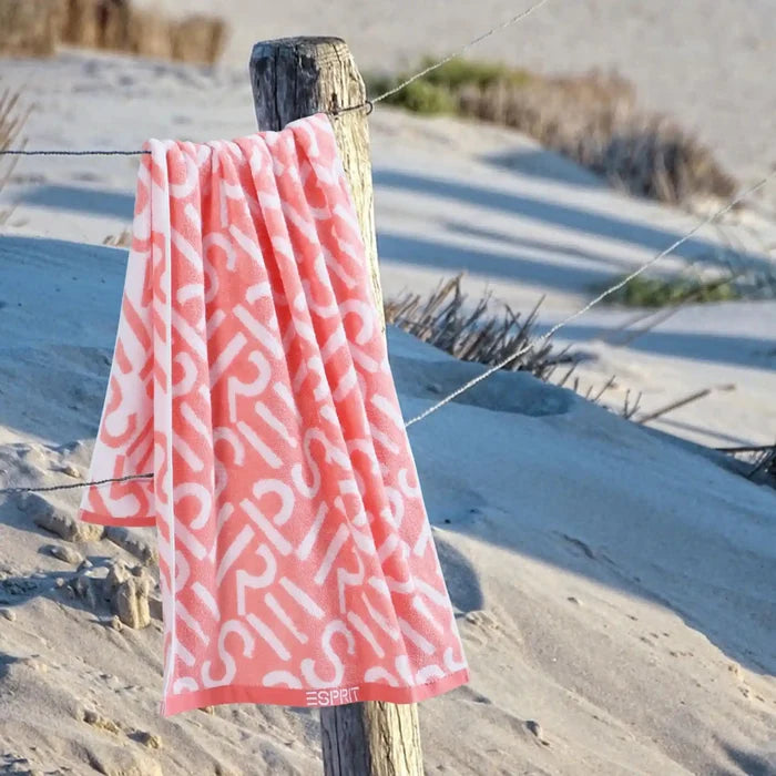 Bath Towel / Light Pink
