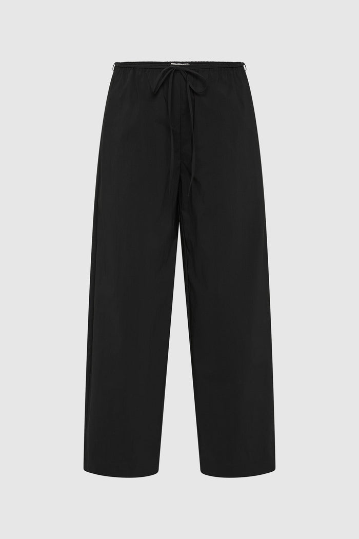 Fine Rouleau Crop Pants - Black