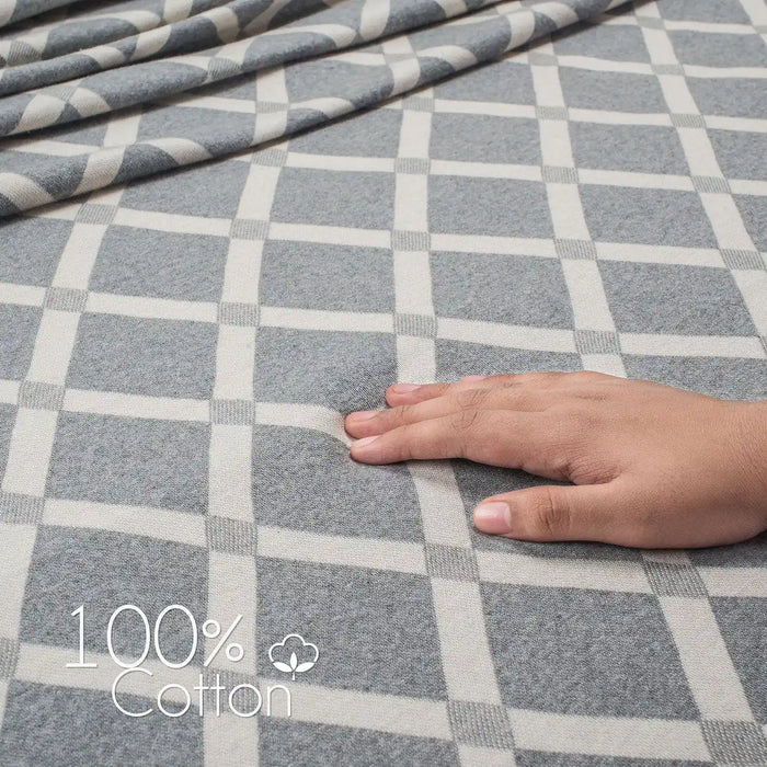 KNT BED SPREAD 001