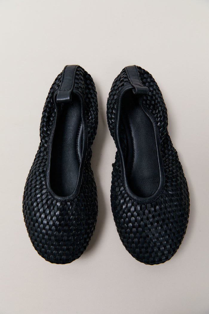 Lattice Weave Ballet Flat - Black