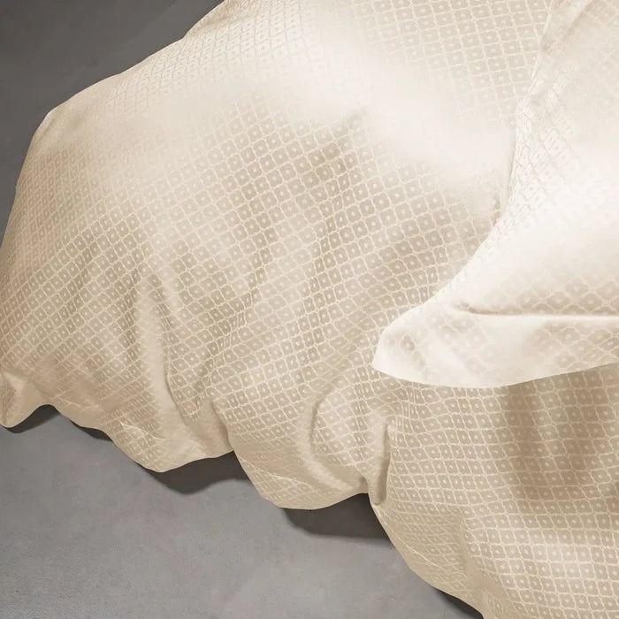 002 Beige