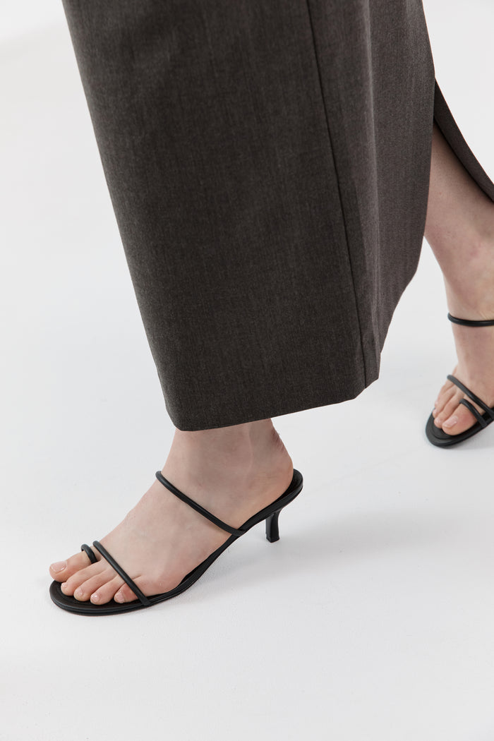 Minimal Strap Heel - Black