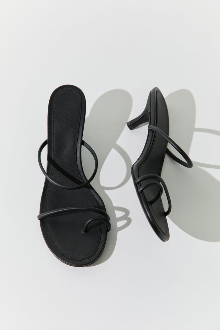 Minimal Strap Heel - Black