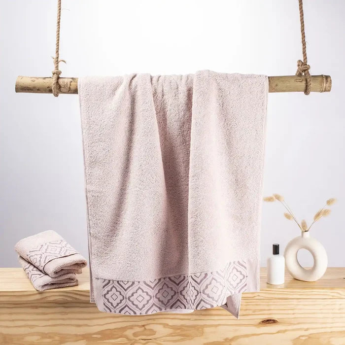 Rose / Bath Towel