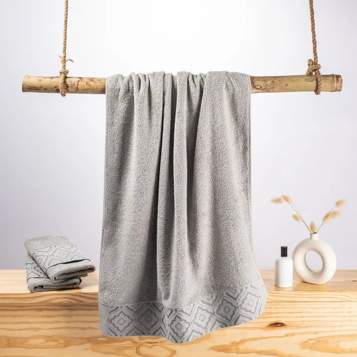 Grey / Bath Towel