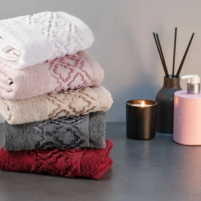 Pastoral Passion Lisa Bath Towel