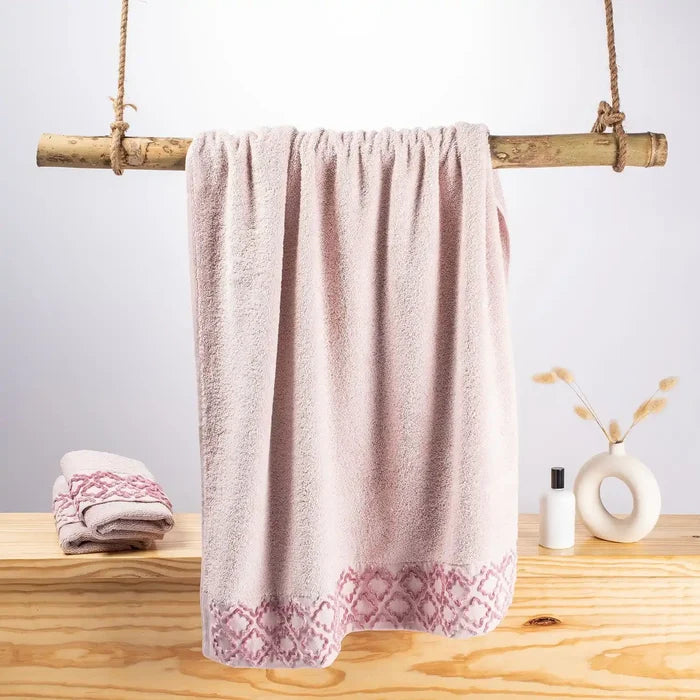 Rose / Bath Towel