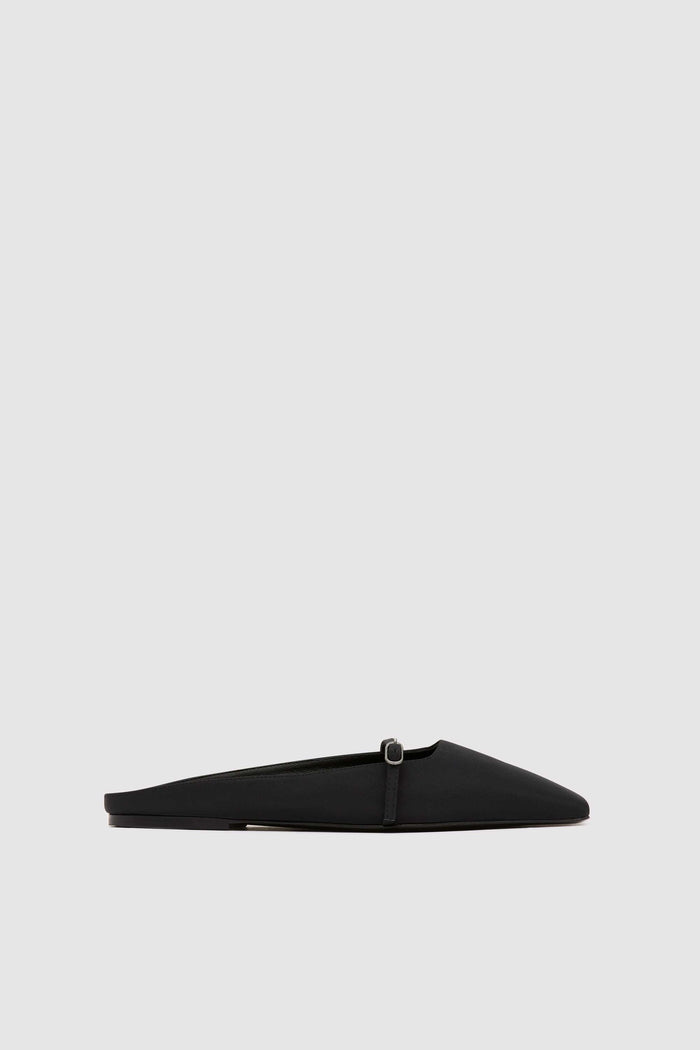 Plié Flat - Black