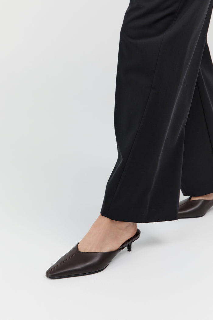 Pointed Mule Heel - Coffee