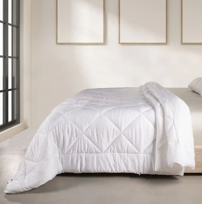 Real Silk Ac /All Season Quilt - 200 GSM