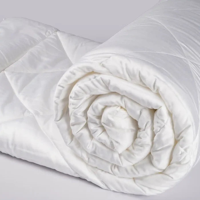 Real Silk Ac /All Season Quilt - 200 GSM