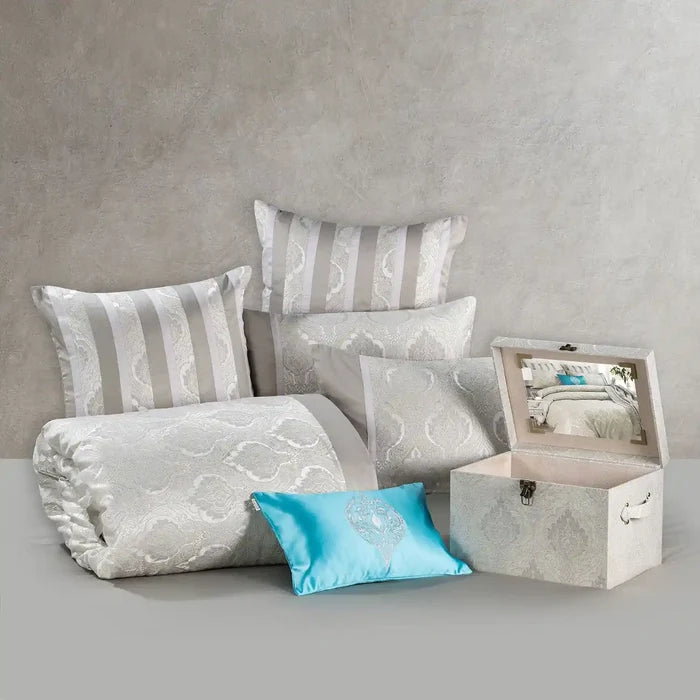 Serene Bedding Set