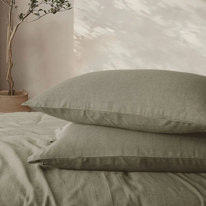 Standard / Olive