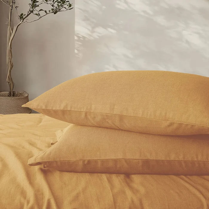 Standard / Mustard