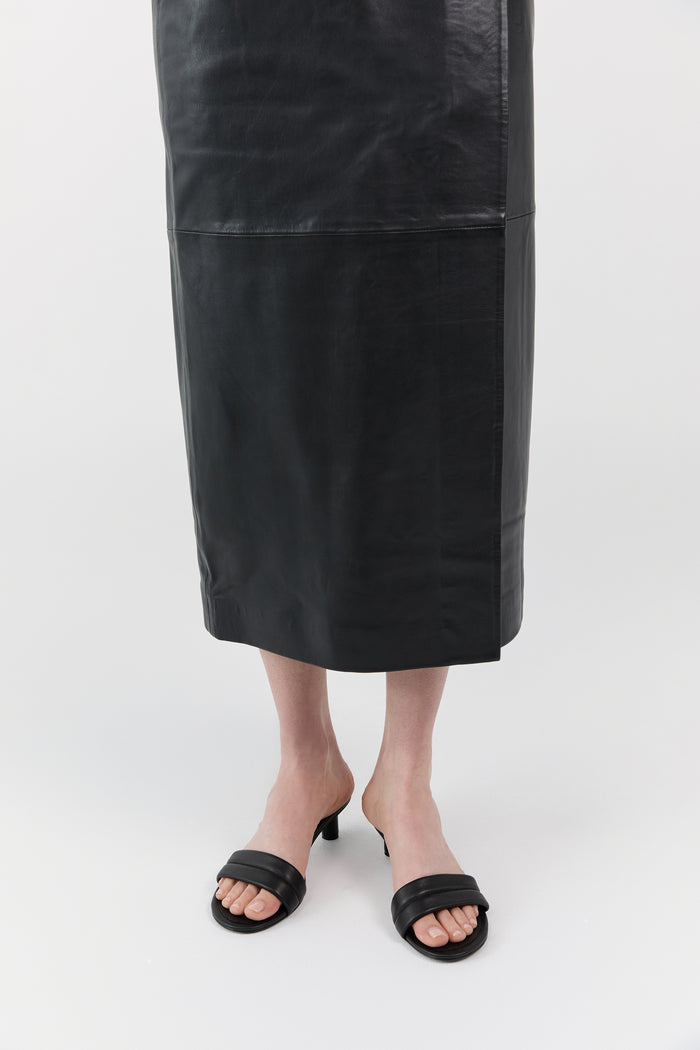 Stitch Detail Heel - Black