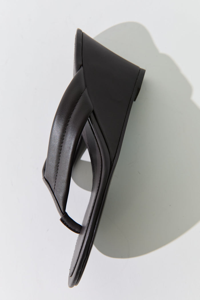 Stitch Detail Thong Wedge - Coffee