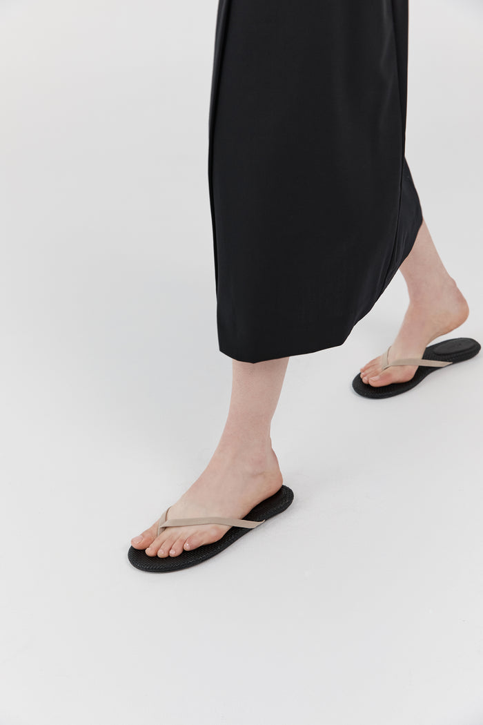 Suede Woven Flip Flop - Rock