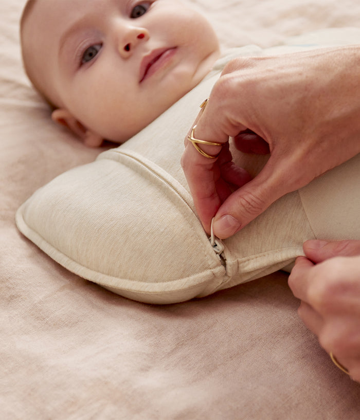 Swaddle Up™ 2-in-1 Transition Bag 1.5 TOG Cotton Oatmeal Twigs