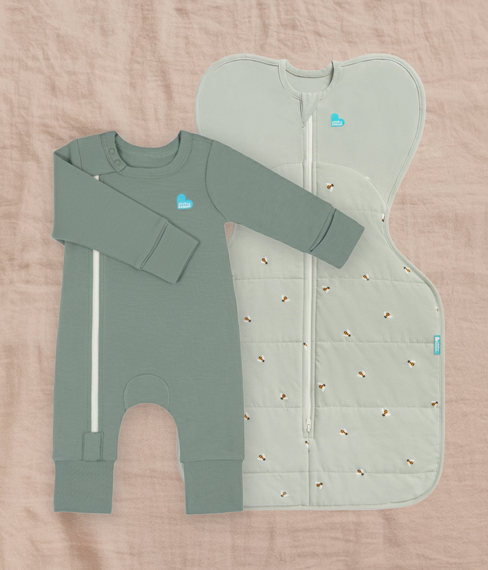 Swaddle Up™ & Babygrow Bundle | 2.5 TOG | Olive Bees | Deep Olive