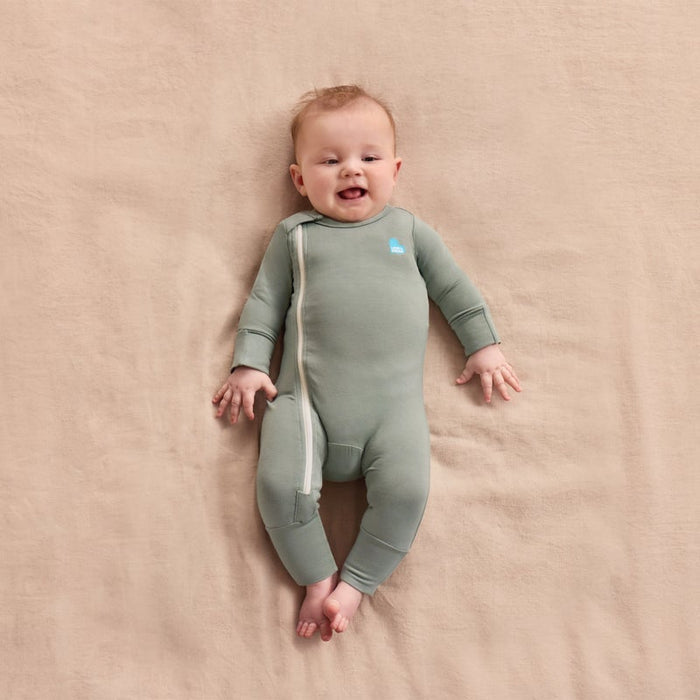 Swaddle Up™ & Babygrow Bundle | 2.5 TOG | Olive Bees | Deep Olive
