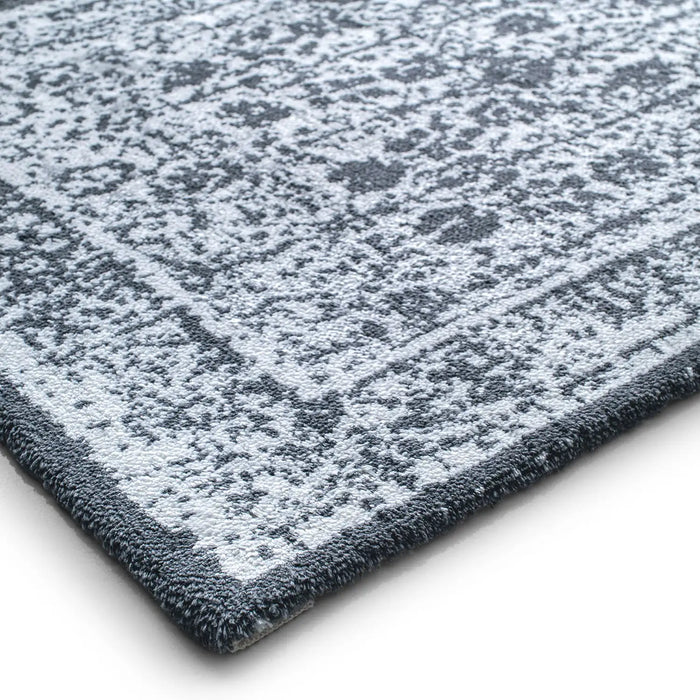 Small / Anthracite
