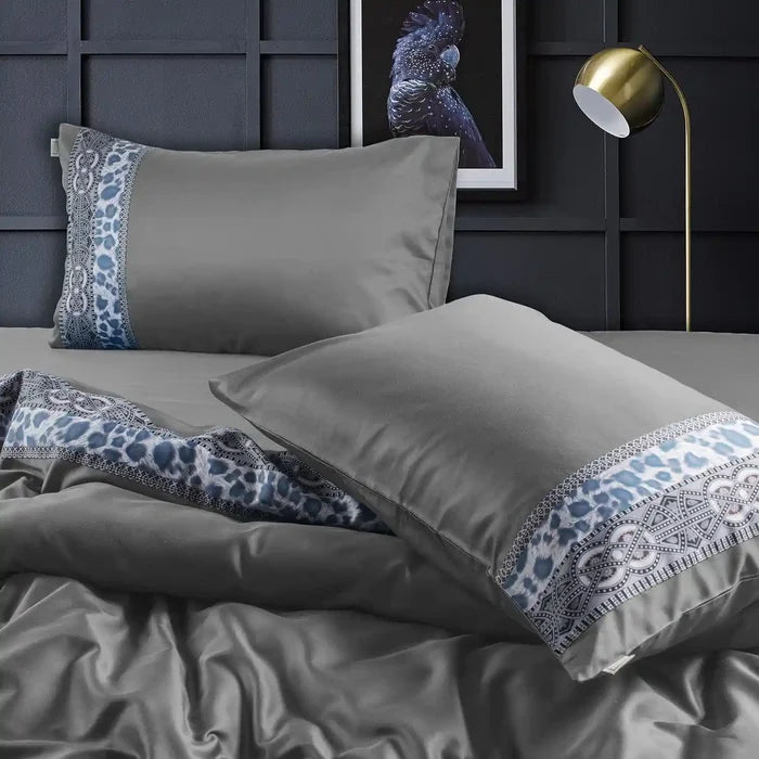 7 Pcs Bedding Set / Lucius DRZ
